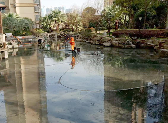 扬州景观池淤泥清理