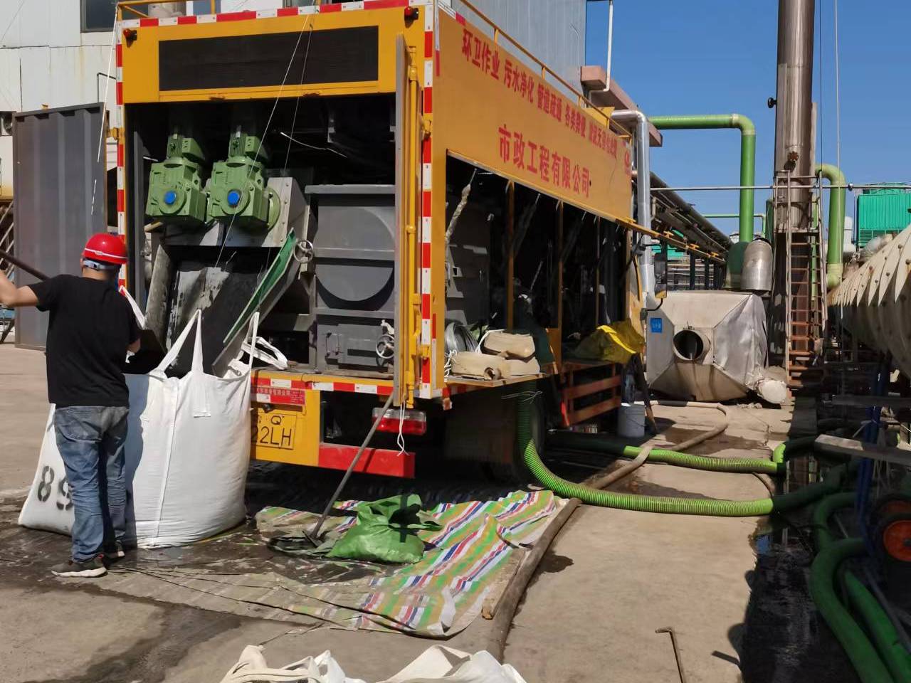 扬州淤泥压干处理